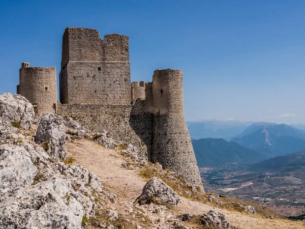 Impresionante Vista Las Ruinas Rocca Calascio Antigua Fortaleza Medieval Parque — Foto de Stock