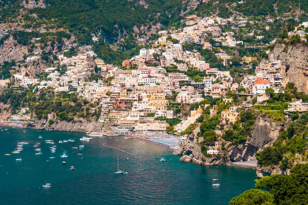 Nádherný Výhled Vesnici Positano Během Jasného Slunečného Dne Pobřeží Amalfi — Stock fotografie