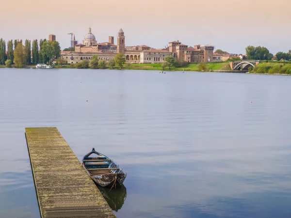 Skyline van Mantua, Italië Stockfoto