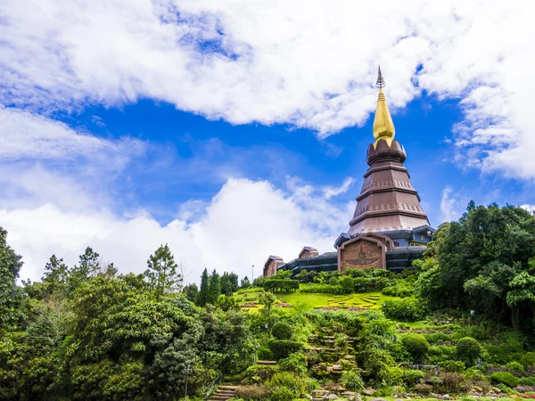 Pagoda a královská zahrada, Thajsko — Stock fotografie