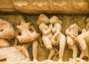 Erotik sahneler taş oyma heykeller, Khajuraho Tapınağı, Hindistan