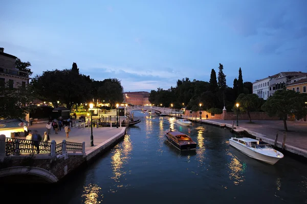 Night view of venetian life — Stock Photo, Image