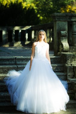 Şehvetli çekici gelin