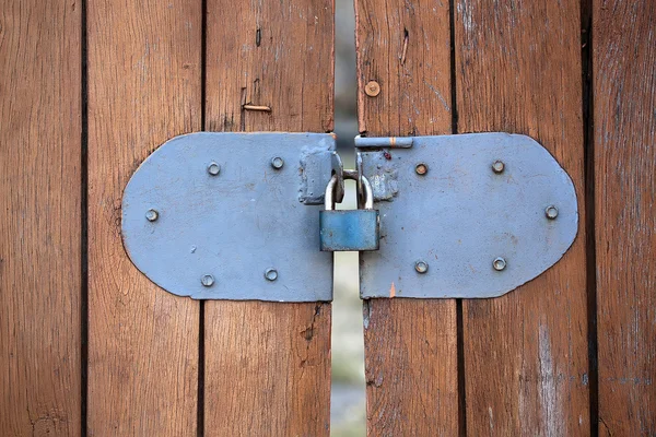 Kleine blauwe draagbare lock — Stockfoto