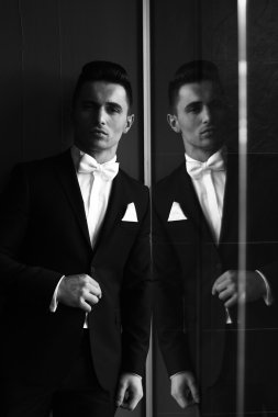 şık erkek takım elbise 