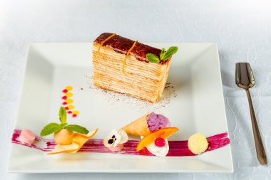 Süslü pasta tatlı