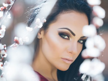 Kadın bahar bloom ile