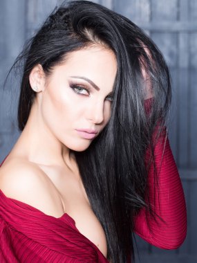 Çekici Genç Kadın