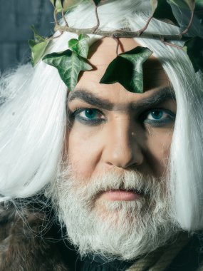 Zeus ile kafasına vive