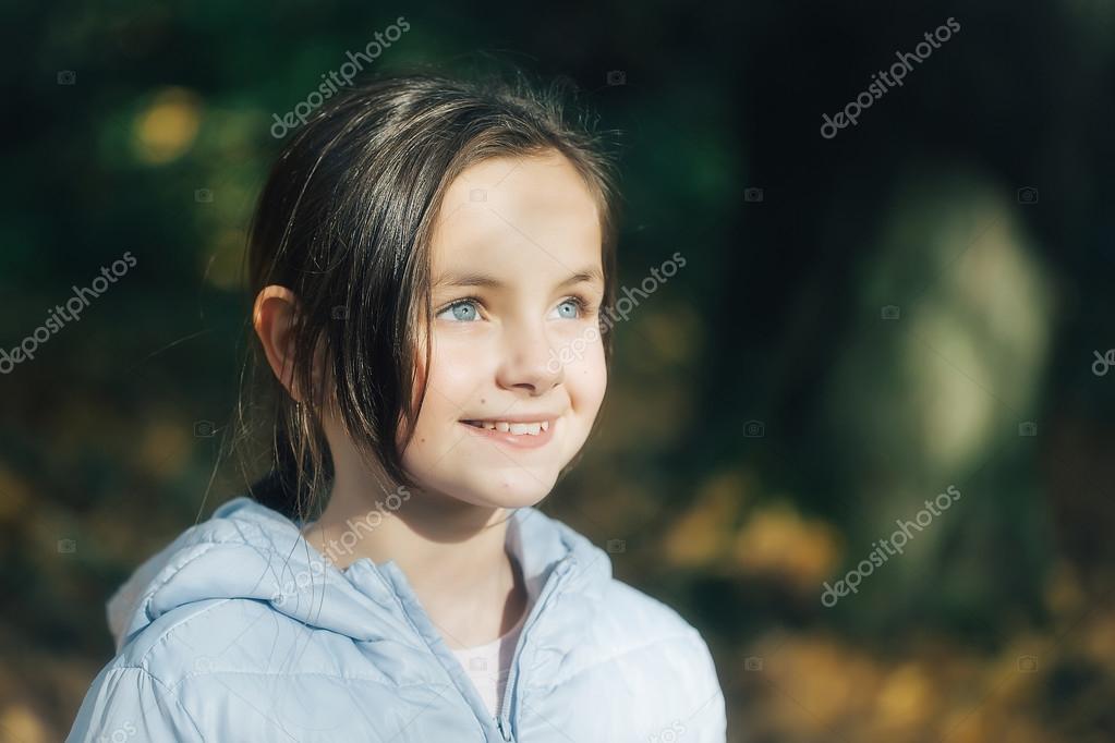 black hair and blue eyes - Playground