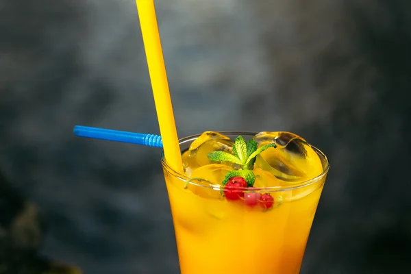 Díszített narancs ital — Stock Fotó