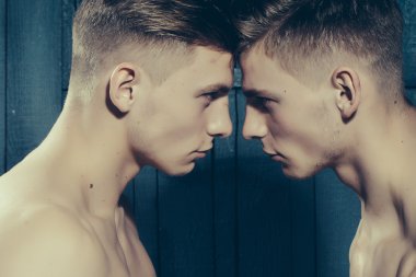 Genç çocuklar rekabet