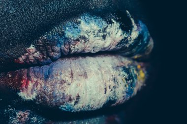 Kadın paited dudaklar