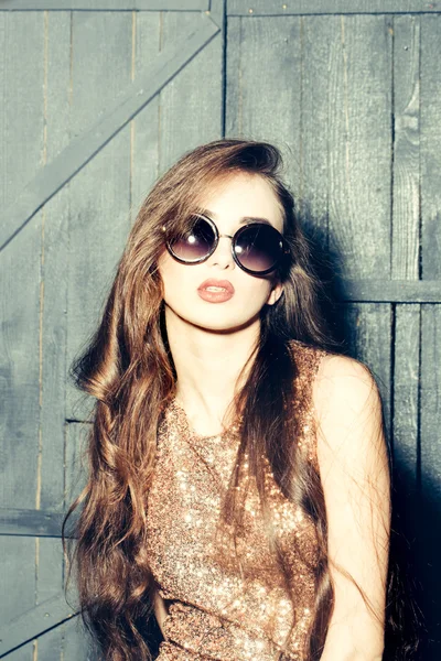 Sexy girl in sunglasses — Stock Photo, Image