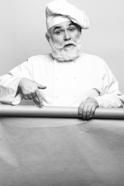 Şef adam boş kağıt ile