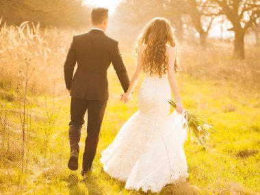 Düğün iki açık yürüyor