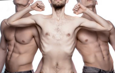 İnce ve kaslı erkekler poz