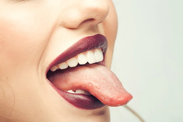 섹시 한 여성 입술 — 스톡 사진