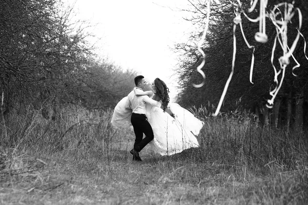 Ζευγάρι ευτυχισμένος γάμος — Φωτογραφία Αρχείου