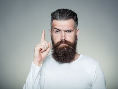 Sakallı adam hareketi ile