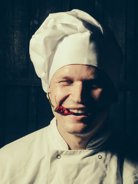 Chef with chili pepper — Stock Photo, Image