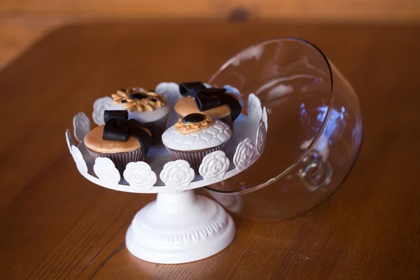 Cupcakes decorados em vaso — Fotografia de Stock