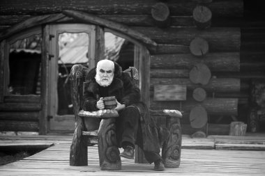 Sakallı cook ile ahşap Kupası