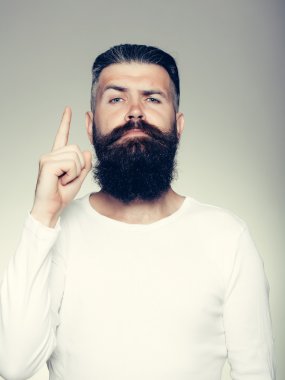 Sakallı adam hareketi ile