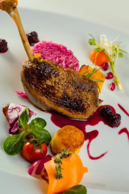 Confit ördek veya kaz ayağı