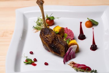 Confit ördek veya kaz ayağı