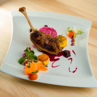 Confit ördek veya kaz ayağı