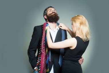 kravat ile genç Çift