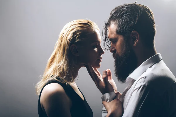 Young sexy couple — Stock Photo, Image