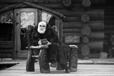 Sakallı cook ile ahşap Kupası