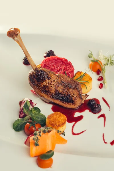 Confit ördek veya kaz ayağı