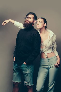 Genç şık çift Studio