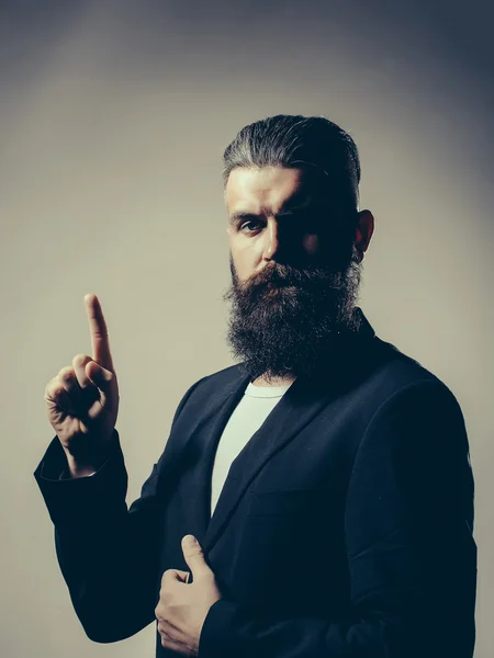 Ceketli sakallı yakışıklı adamı — Stok fotoğraf