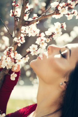 Kadın bahar bloom ile