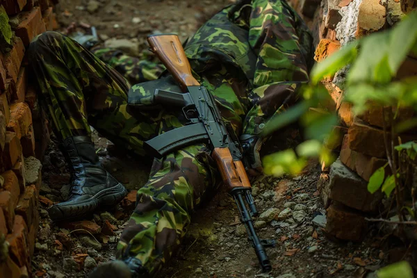 Cuerpo de soldado muerto — Foto de Stock