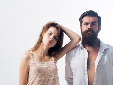 İzole genç çekici çift