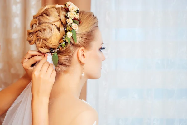 Pretty sexy blonde bride girl Royalty Free Stock Images