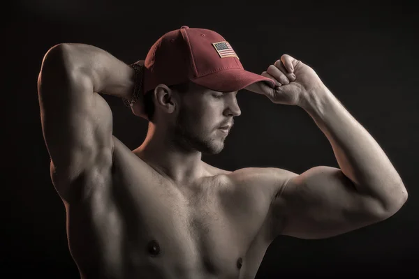 Gespierde atletische man — Stockfoto