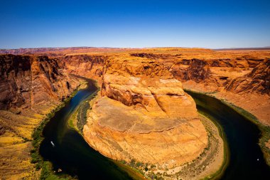 Batı Amerika. Arizona mı? Özgürlüğün ve kaşiflerin tadını çıkar. Kanyon Macerası Seyahat Rahatlama Konsepti.
