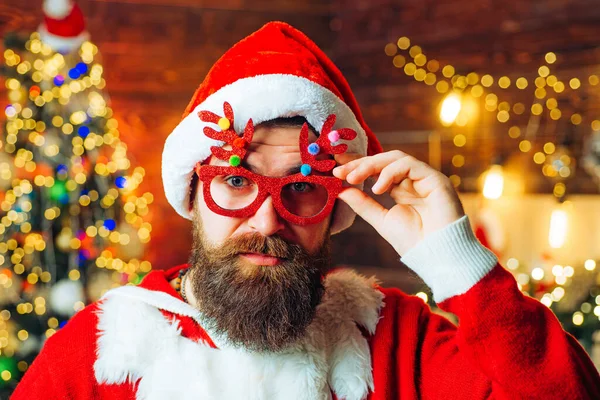 O Pai Natal deseja bom Natal. Feliz inverno. Papai Noel deseja Feliz Natal e Feliz Ano Novo. — Fotografia de Stock