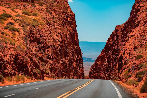 Empty scenic highway in Arizona, USA. American Country Road. — Stock Photo, Image