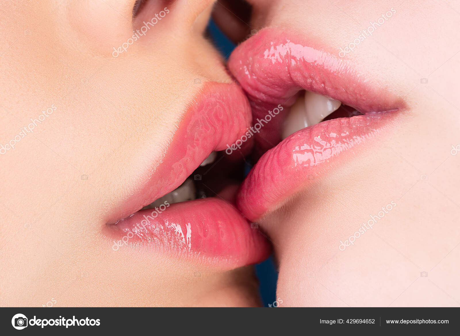 Lesbian tounge licking