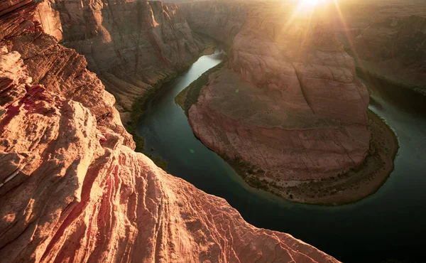 Bela vista de Horseshoe Bend. Horseshoe Bend no Rio Colorado. Horeseshoe Panorâmica curva. — Fotografia de Stock