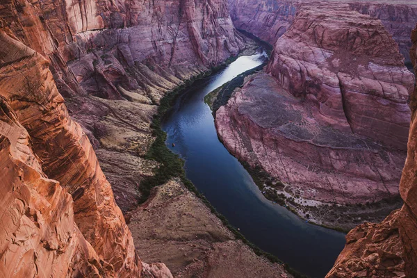 Horseshoe curva Glen Canyon. Conceito de férias de outono. Vista panorâmica do Grand Canyon. — Fotografia de Stock