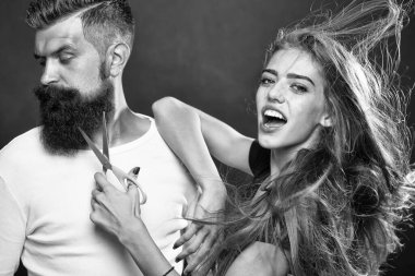 Moda adamı saçı. Makaslı bir çift. Sakallı adam, sakallı erkek tarzı, erkek sakalı. Berber makası ve ustura, berber dükkanı. Klasik berber dükkanı, tıraş. Siyah ve beyaz.