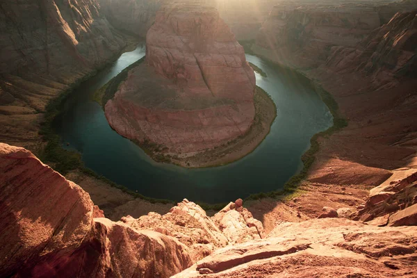 Rzeka Kolorado, punkt widokowy na zakręt podkowy, Strona, Arizona. Piękny widok Horseshoe Bend. Park Narodowy Canyon. — Zdjęcie stockowe